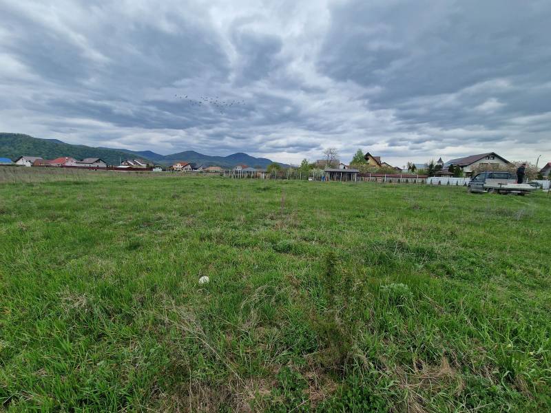 Teren intravilan 635 mp — Dumbrava Roșie