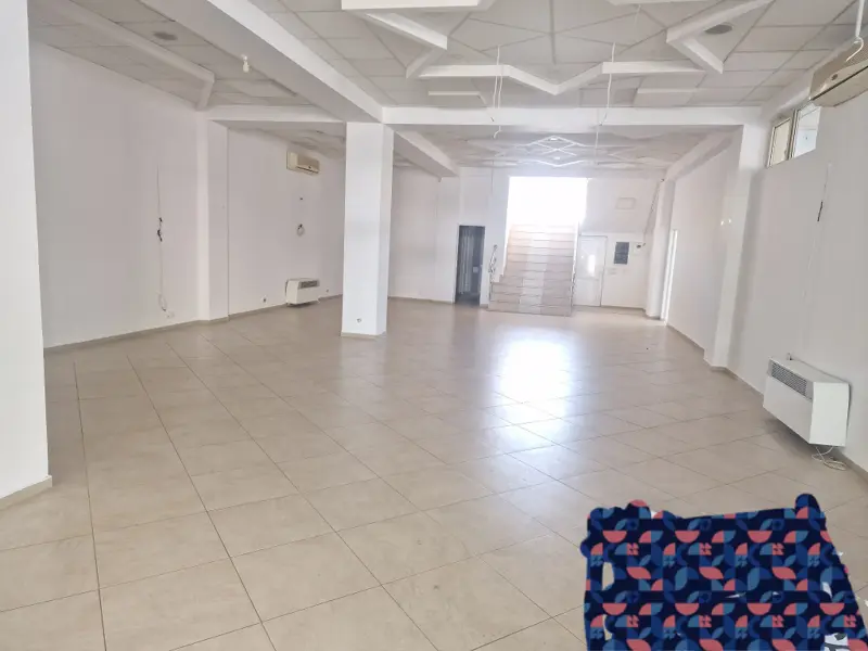 Spatiu comercial de inchiriat 190 mp. zona centrala Piatra Neamt