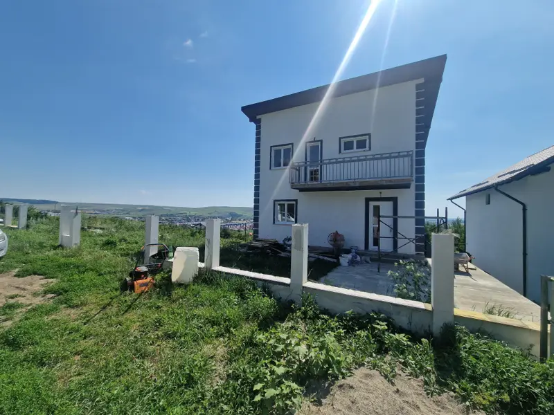 Vila 165 mp si teren 500 mp. zonz Fermelor Piatra Neamt