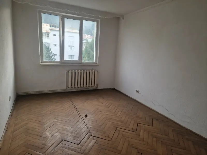 Apartament cu 2 camere,zona Mărăței din Piatra Neamț.