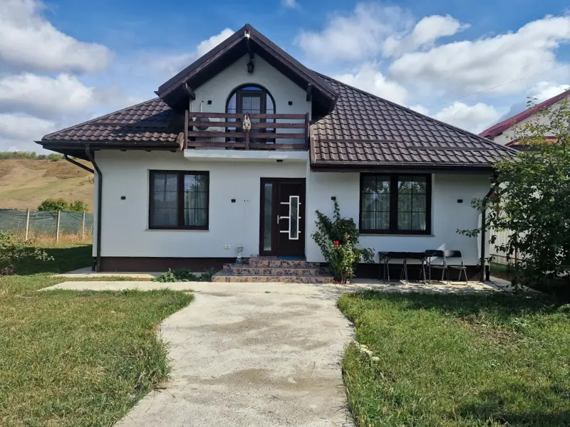 Casa de vanzare,localitatea  Girov jud. Neamt