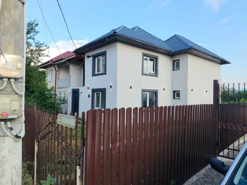 De vanzare casa P+1 Savinesti jud. Neamt